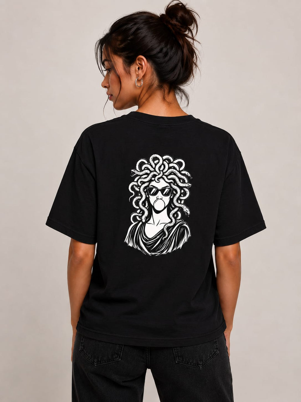 MEDUSA Bubble Pop – Oversized Graphic T-Shirt | Monochrome Streetwear Edition
